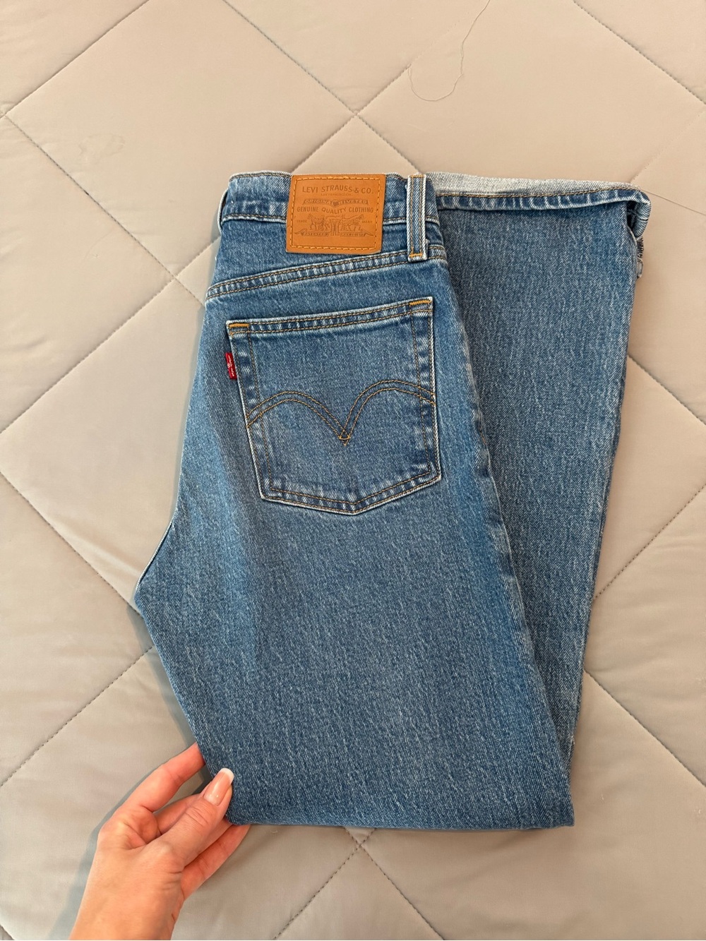 Levi's Men's Medium Blue Straight Jeans